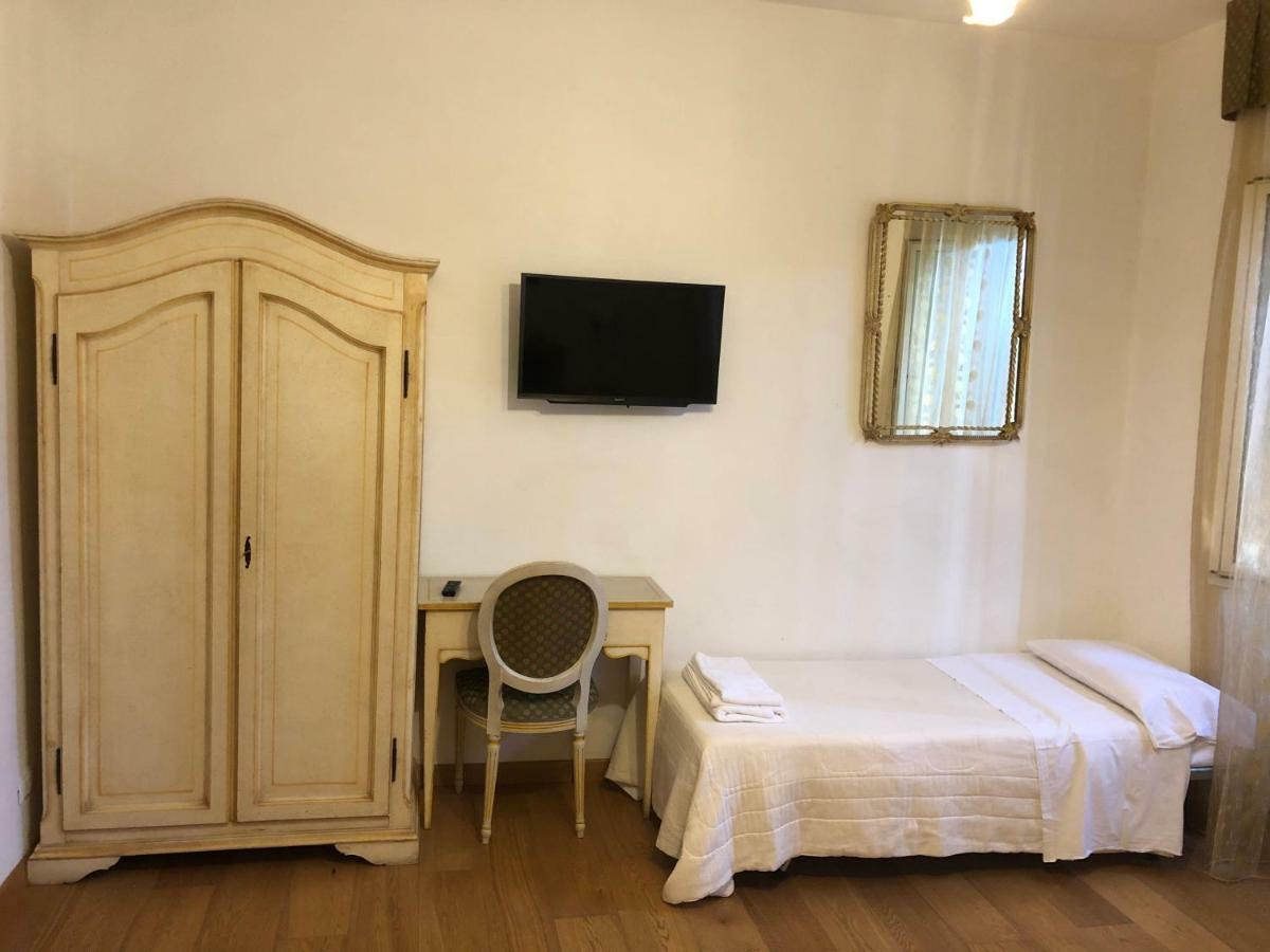 Готель Il Fondaccio Ліццано-ін-Бельведере Екстер'єр фото